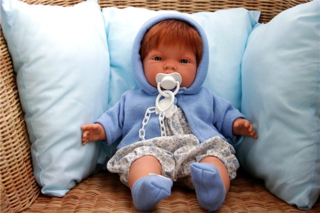 кукла фирмы LLORENS JUAN.SL