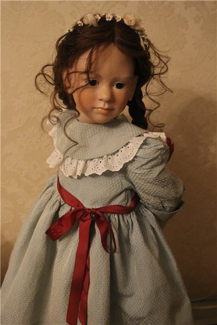 Альберта (Alberta) - фарфоровая красавица из коллекции Signature от Ruth Treffeisen, 1996 г