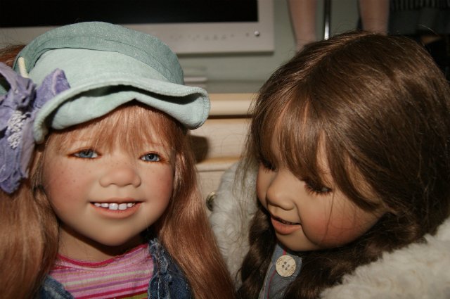 Margie и Ilai Annette Himstedt - девчушки хохотушки