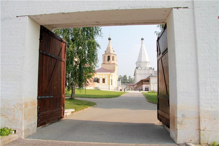 Старицкий православный фотофестиваль. Старицкий Свято-Успенский монастырь