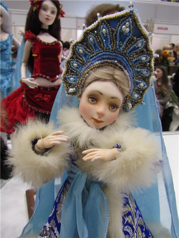 Расскажи, Снегурочка, где была? - На Тишинке я была, Вас я в гости позвала. Выставка - Международный Салон кукол 2016 | Бэйбики Расскажи, Снегурочка, где была? - На Тишинке я была, Вас я в гости позвала. Выставка - Международный Салон кукол 2016