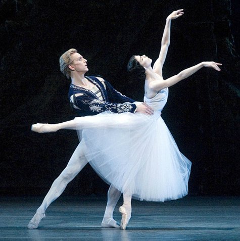 Голубая танцовщица или Магия балета. Фарфоровая коллекционная кукла от Донны Руберт (фото 3)