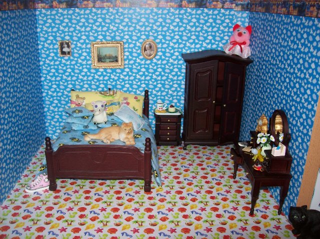 Кукольный дом для Веры Фёдоровны. Миниатюра (фото 2)