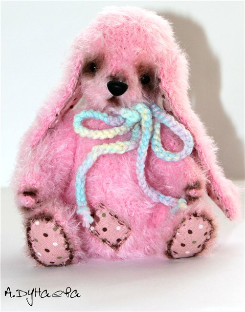 Зайка - игрушка вязанная крючком (фото 2)