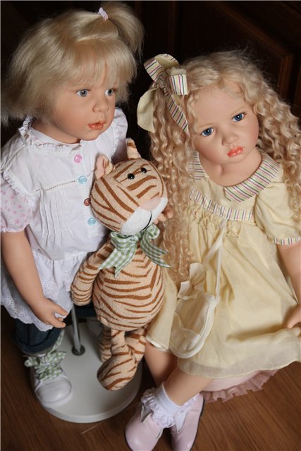 Малышки Лени (Leni , 2008) и Шани (Shani, 2010) от Hildegard Gunzel. Резин