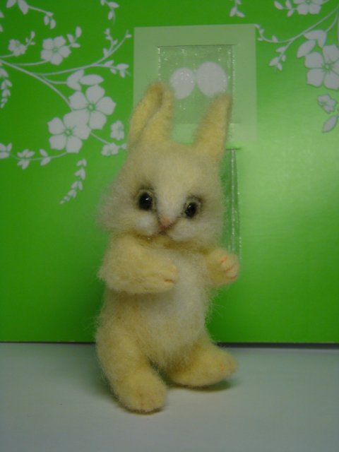 Солнечный зайчик. Авторская игрушка валянием из шерсти Ольги Чернухо (фото 4)