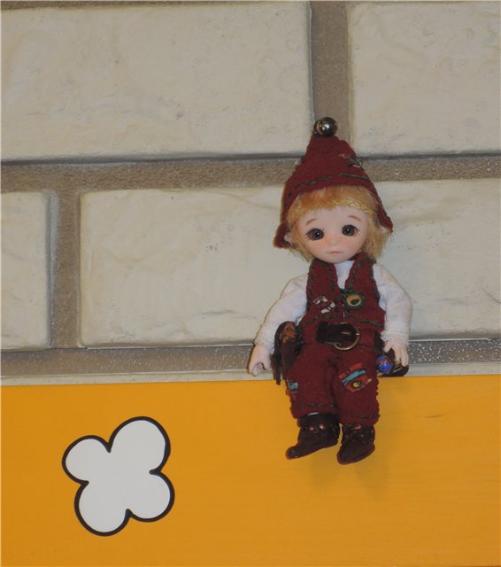 Дилька работает домовым - 2