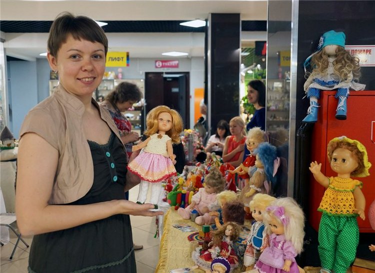 Небольшая выставка кукол на Благотворительном фестивале г. Абакан, 2016