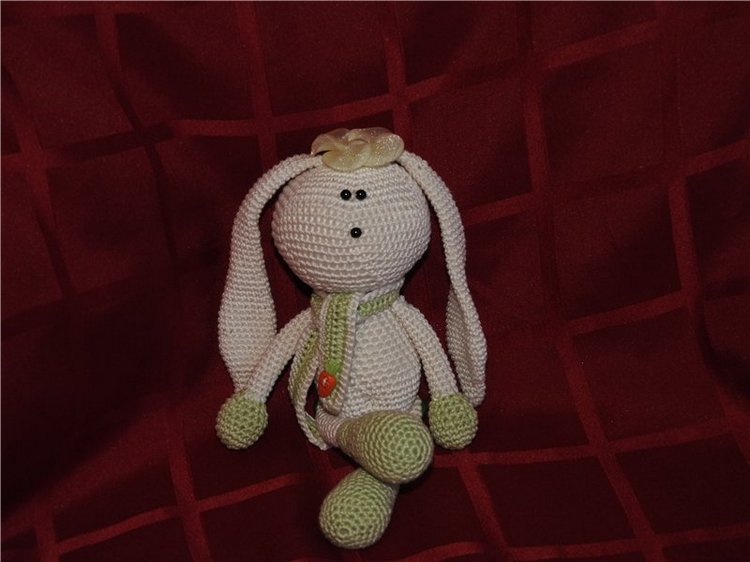 Авторские вязаные зайцы - амигуруми. Игрушки вязанные спицами (фото 4)