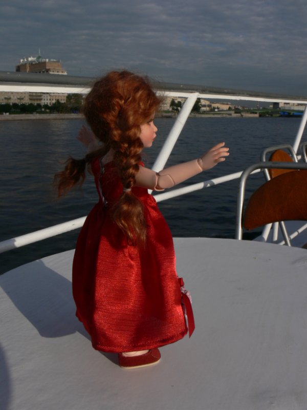 Виррушка. Прогулка по Неве часть 2. Девочка Bono iplehouse (фото 9)