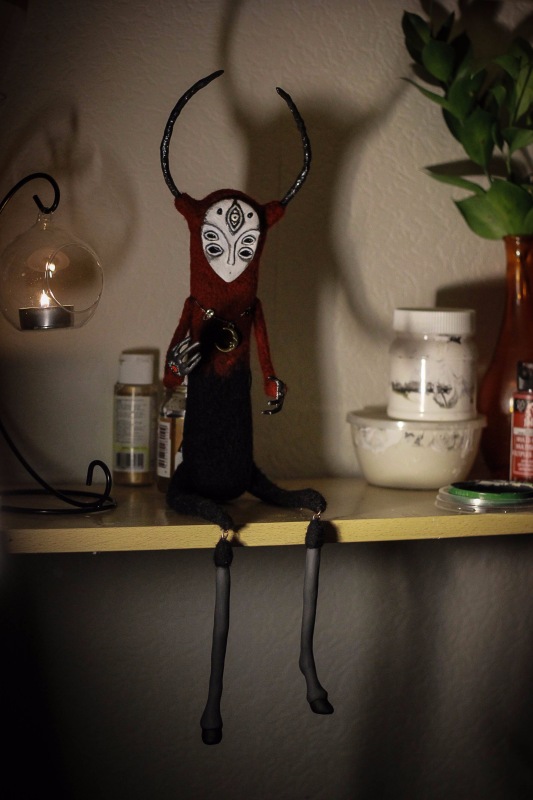 Всевидящий. Кукла в смешанной технике (фото 4)