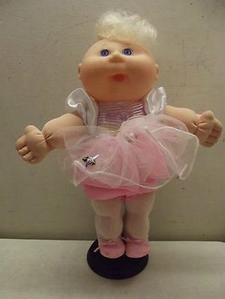 Vintage Cabbage Patch Doll Little People! Xavier Roberts. Baby Constance popular Lottie