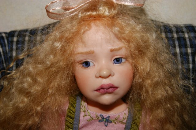 Dale Zentner - OOAK характерная куколка на диванчике