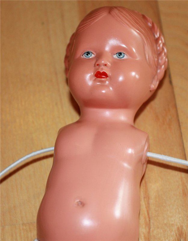 Перетяжка рук. Гретхен, Cellba Celluloid Warenfabrik , Germany, 1940 г (фото 9)