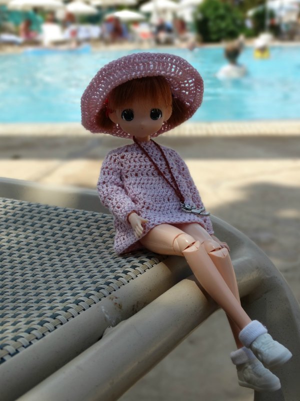 Девочки мамачап на Средиземном море