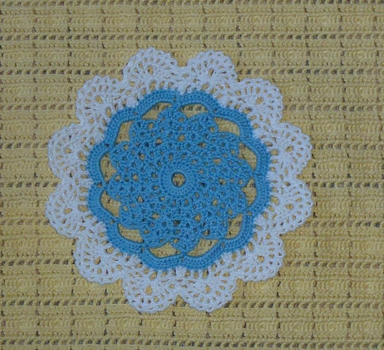 Абажуры из вязаных салфеток