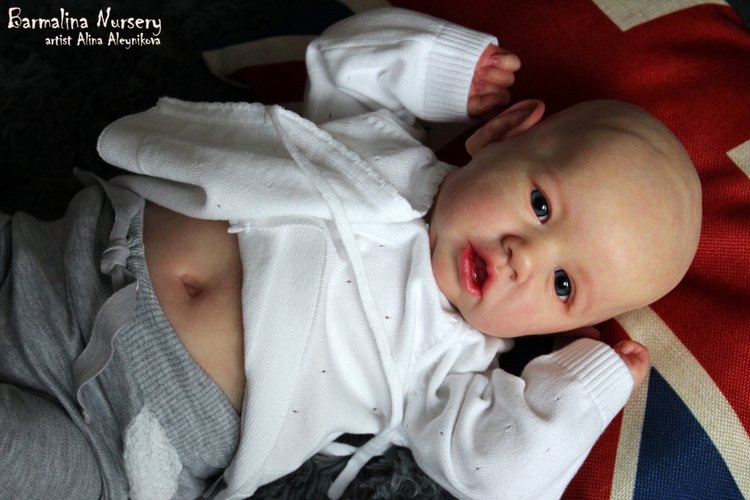 Ну и тут не обошлось без сходства. Малыш реборн