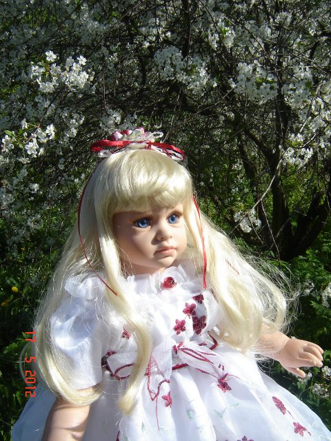 Две сестрицы Ллойда Миддлетона - настоящие принцессы (фото 2)