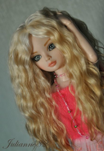 Неотразимая Feeling Drained Ellowyne Wilde от Robert Tonner