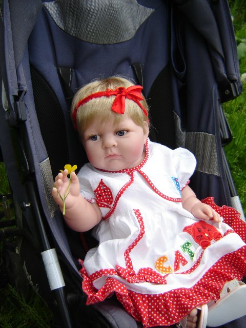 Босиком по росе и другие фото