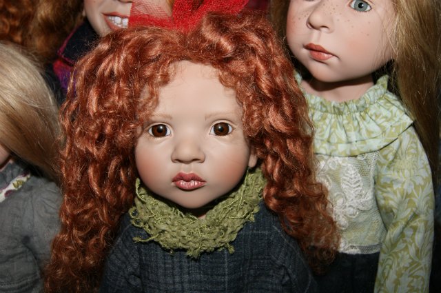 Кто стучится в дверь ко мне с толстой сумкой на ремне