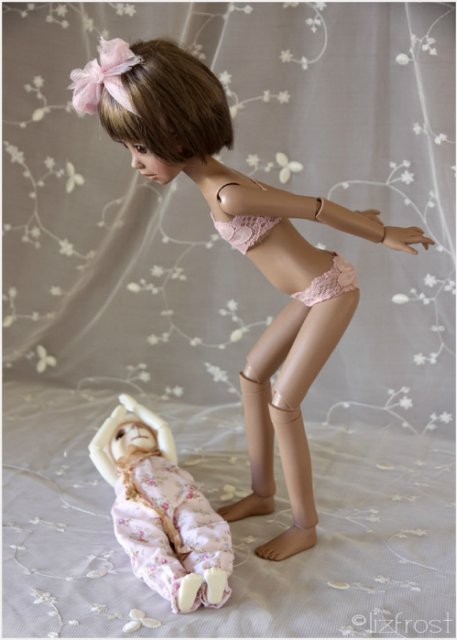 Новая девочка RUBY in milk chocolate skin tone от Liz Frost