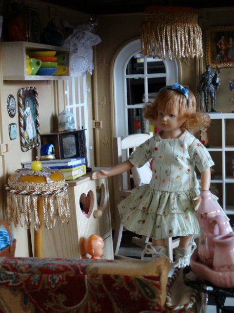 Малышка Патси в обновлённом домике (фото 10)