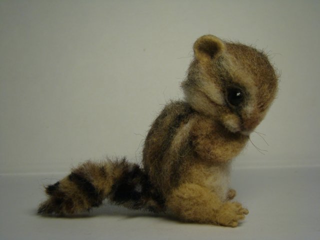 Бурундучок. Авторская игрушка валянием из шерсти Ольги Чернухо (фото 4)