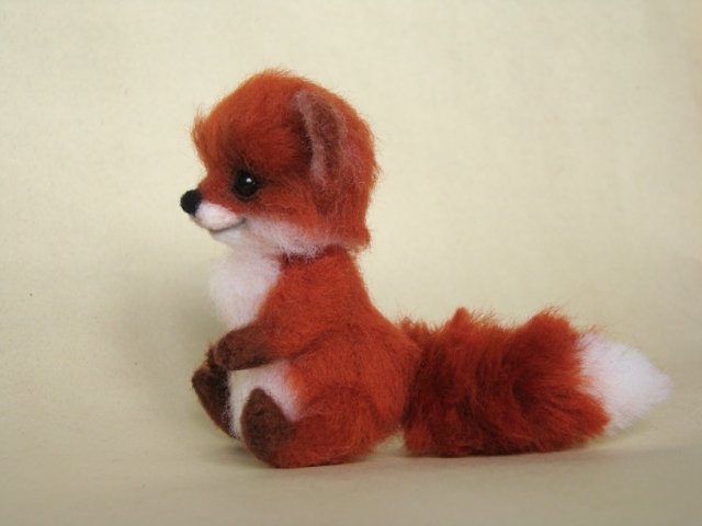 Лисёнок. Авторская игрушка валянием Ольги Чернухо (фото 8)