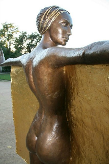 Фонтаны скульптора Malgorzata Chodakowska