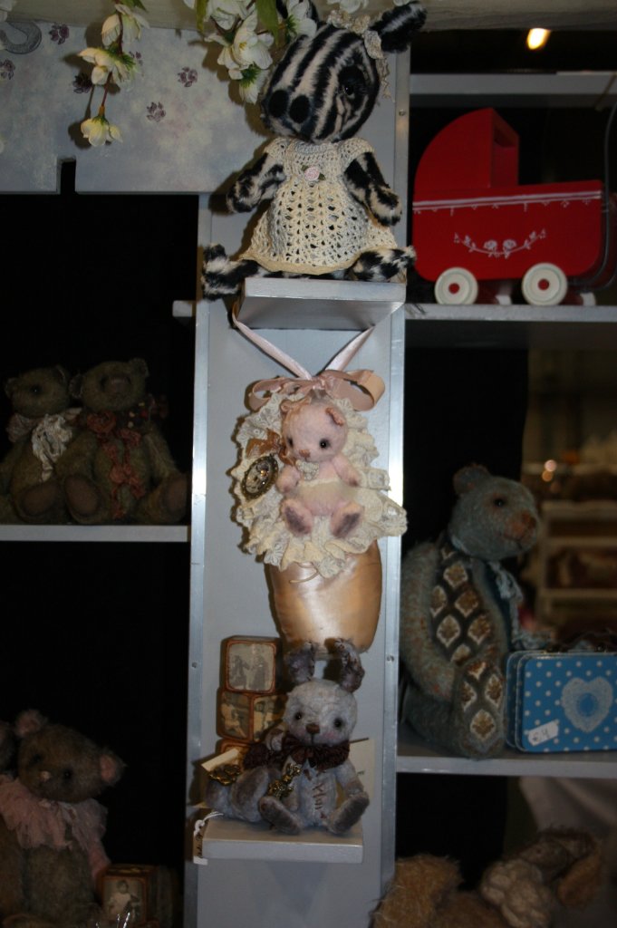 Выставка кукол, мишек тедди, кукольных домиков и миниатюры в Нидерландах. Продолжение