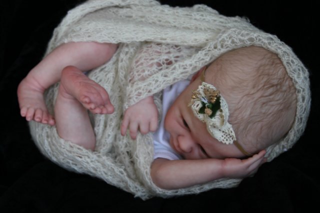 Весенняя малышка Аришка! Кукла реборн Виктории Бард (фото 3)