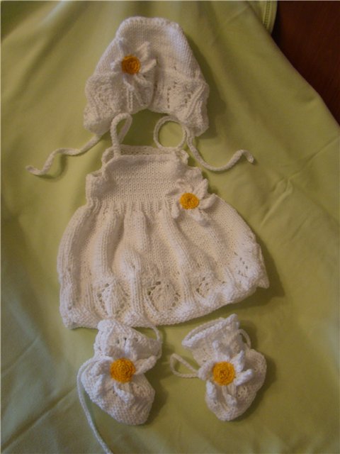 Раз ромашка,два ромашка...идея ценой в 15 рублей. Комплект для моей куклы реборн (фото 2)