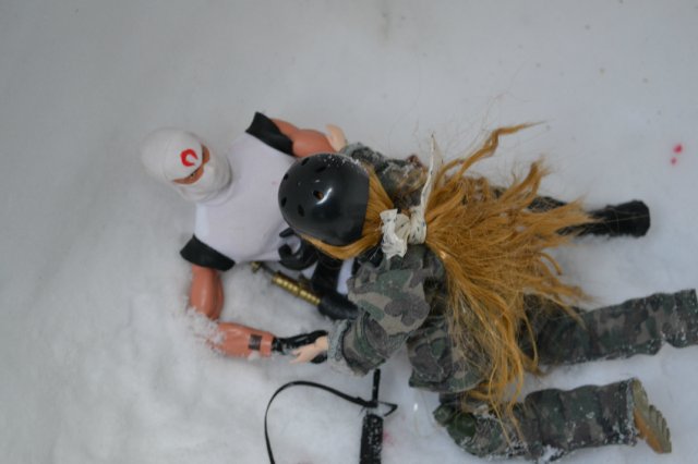 Почему Киншин не пришел... (action man and J-doll) (фото 6)