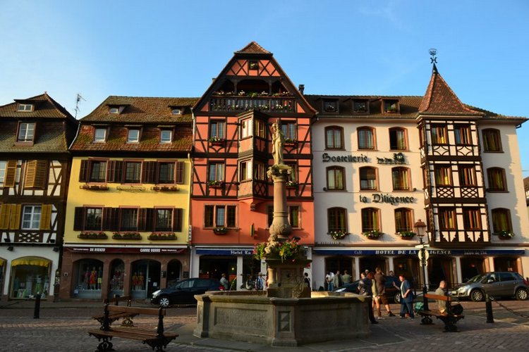 Очарование стринных французских городов