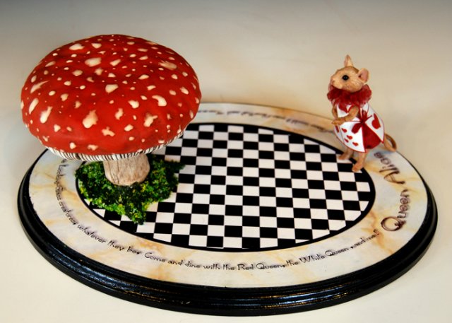 Королева Алиса на праздник зовет или Опять в Зазеркалье. Куклы Diane Keeler из цикла Alice in Wonderland