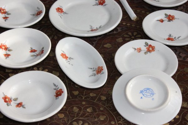 Посуда антикварная, старинная, винтажная - праздник души для нас и конечно кукол! Часть вторая