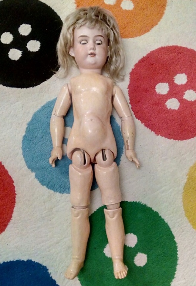 Перетяжка и небольшой ремонт антикварной A.Marseille