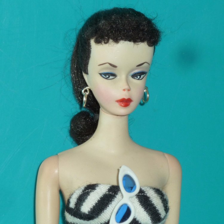 История легендарной куклы Барби | Бэйбики История легендарной куклы Барби (фото 9)