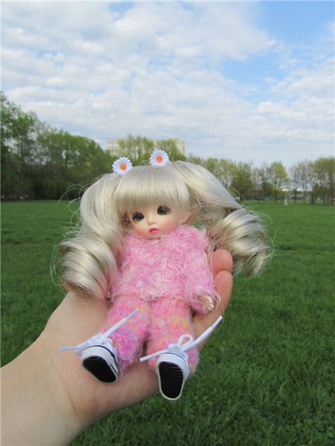 Весенний день... или как девочки ходили на пикник.№1