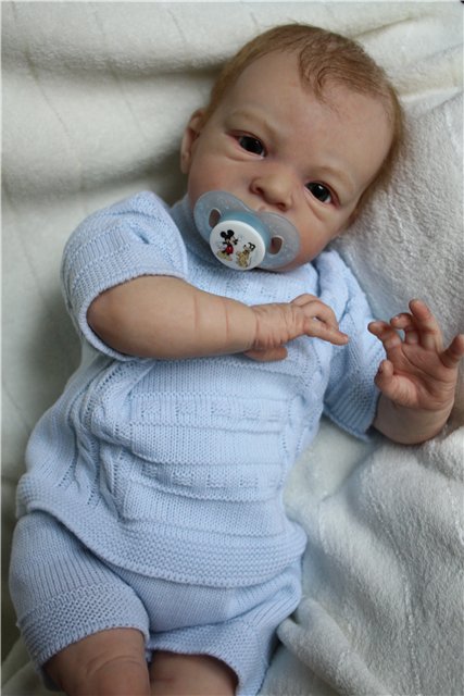 Малыш реборн по имени Эдик (фото 9)