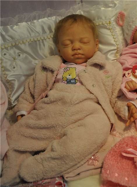 III Международная выставка кукол "Искусство куклы 2012". Уголок кукол-реборн | Бэйбики III Международная выставка кукол "Искусство куклы 2012". Уголок кукол-реборн (фото 2)