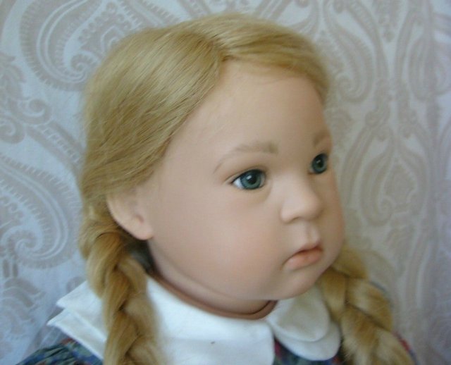 Лица из прошлого или милые барышни от немецкой художницы Sabine Ecshe