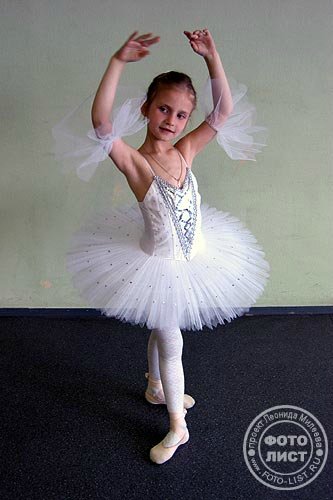 Голубая танцовщица или Магия балета. Фарфоровая коллекционная кукла от Донны Руберт