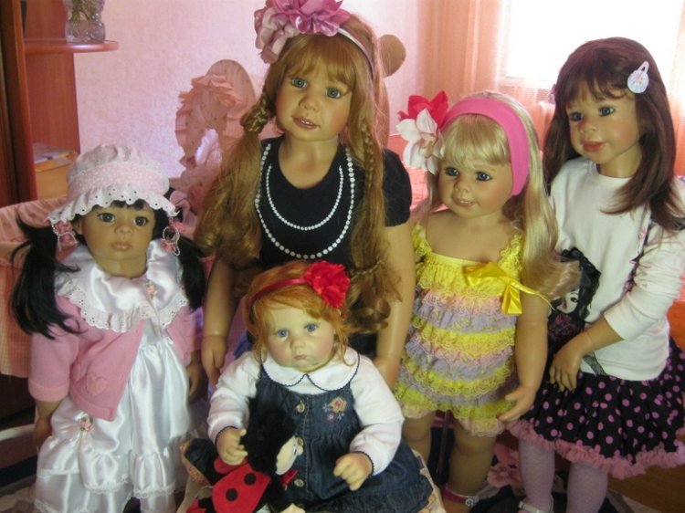 Мои старшенькие в няньках