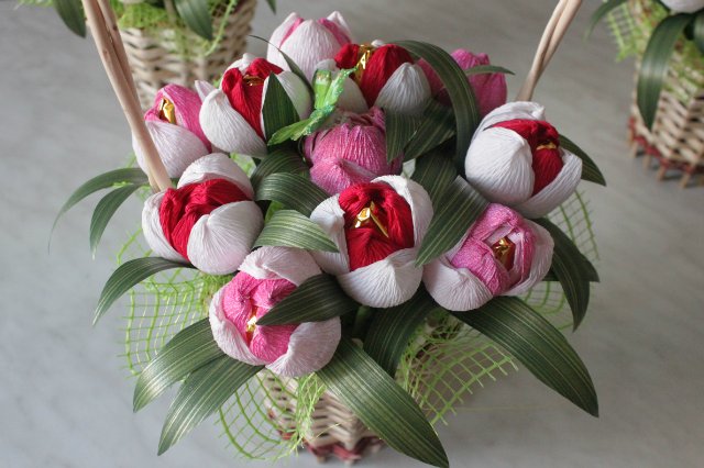 Еще несколько букетиков к праздникам