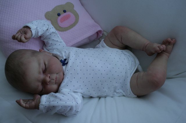 Мои спящие ангелы. Куклы-реборн от мастера Ольги Астаповской (фото 10)