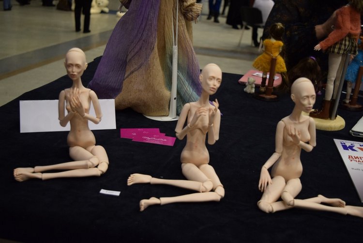 VII Московская международная выставка "Искусство Куклы". Портреты кукольной души или незримый диалог. Часть 2