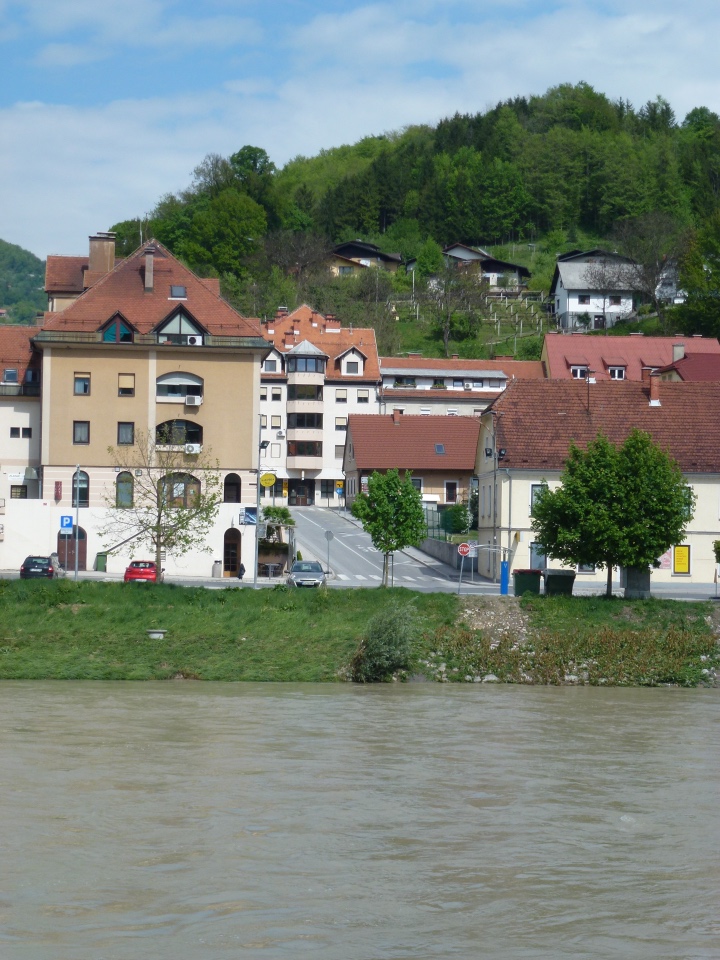 Словения, Светланка и маленький «герой» в одном ботинке
