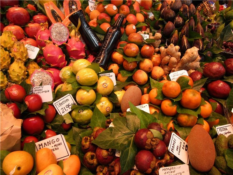 Рынок Бокерия - главная достопримечательность Барселоны